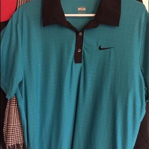 Nike Fit dry shirt collar size L color aqua
